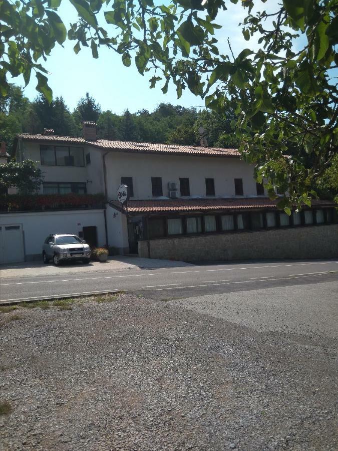 苏坎 Gostisce Oddih酒店 外观 照片